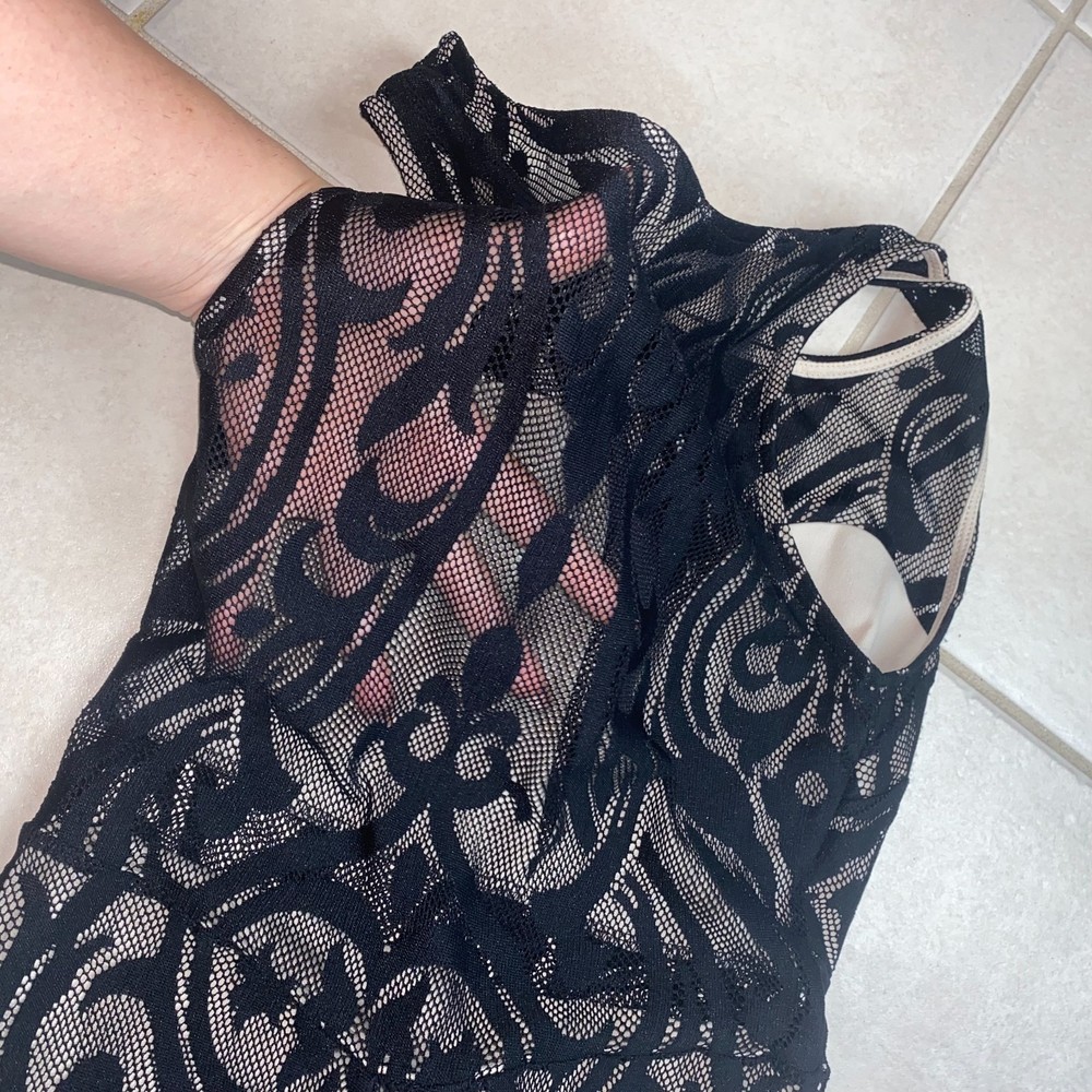 Cameo Black Lace Maxi Dress Medium - Picture 3 of 5